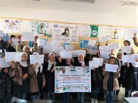 كيف استطاعت مُدرِّسة واحدة من غزة أن تغيّر فكر مجتمع كامل؟